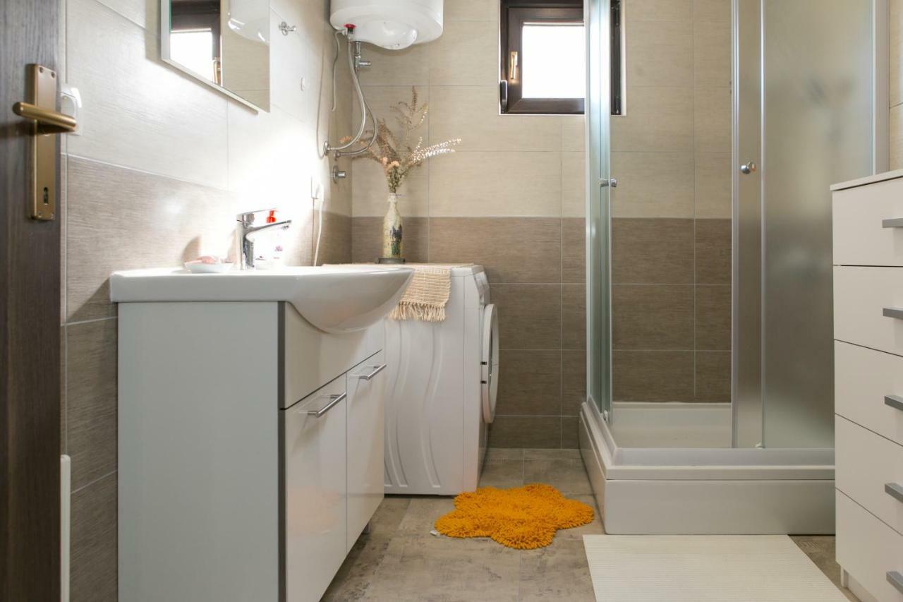 אוטוצאץ Apartman Lori מראה חיצוני תמונה