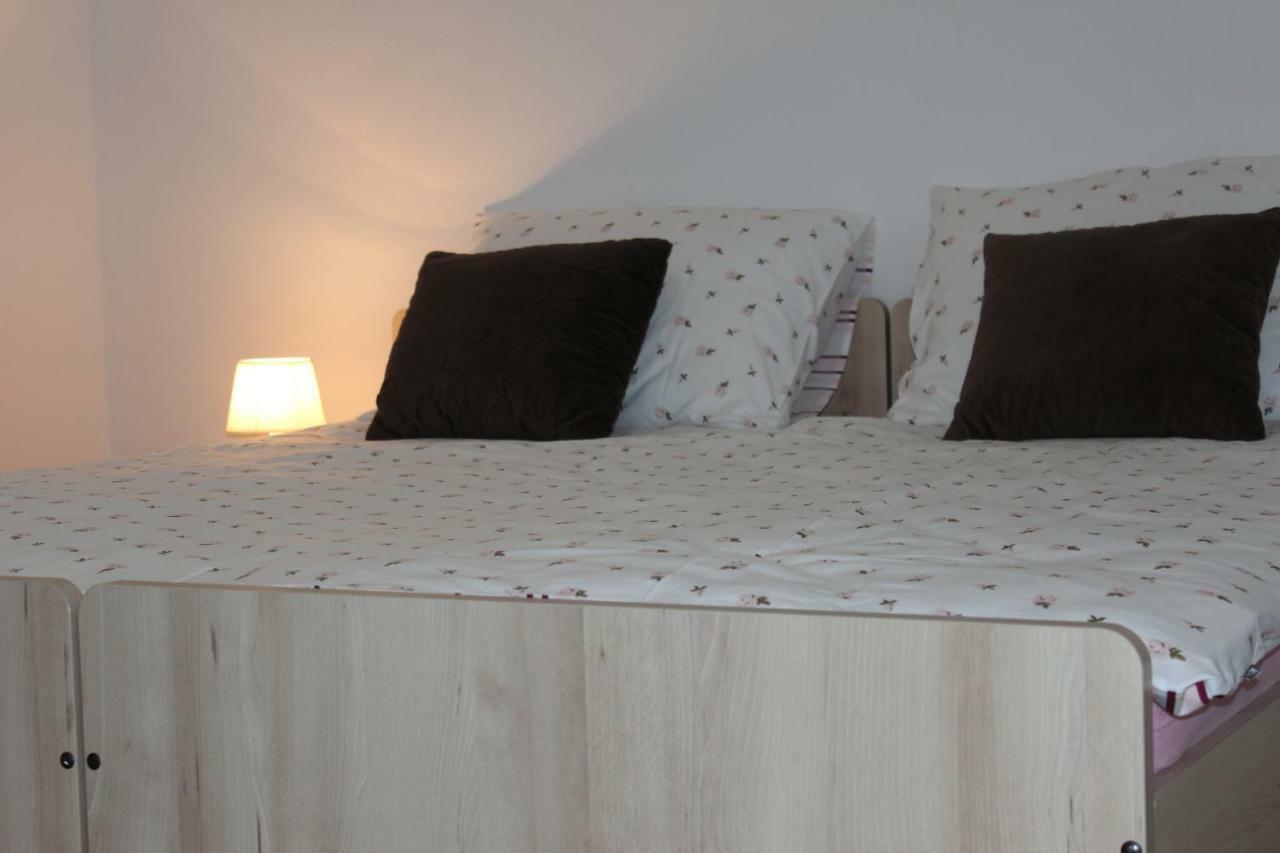 אוטוצאץ Apartman Lori מראה חיצוני תמונה