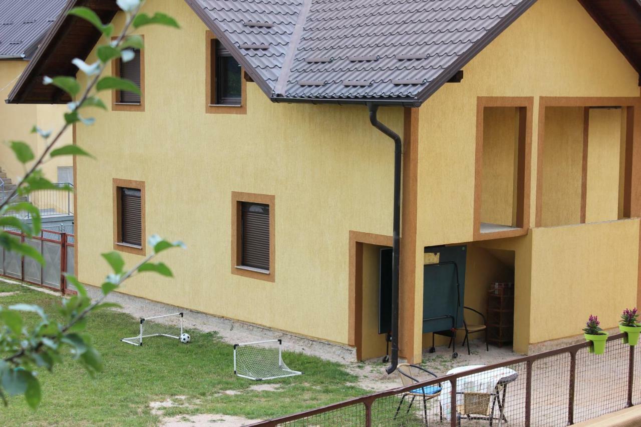 אוטוצאץ Apartman Lori מראה חיצוני תמונה